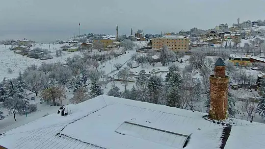 Elazığ beyaza büründü, medeniyetler beşiği Harput'ta kartpostallık görüntüler oluştu