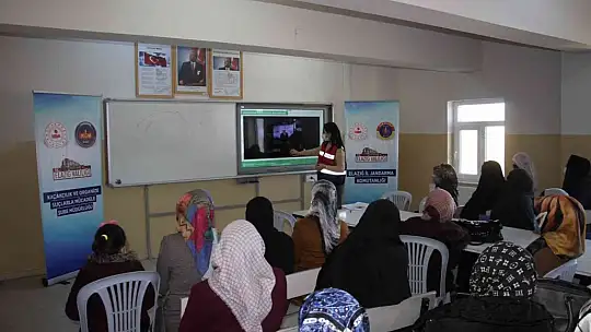 Elazığ'da 'En İyi Narkotik Polisi Anne Projesi'