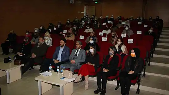 Elazığ'da 'finansal okuryazarlık ve kadının ekonomik güçlenmesi' eğitimi