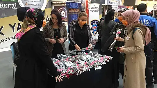 Elazığ'da 'Kadına Şiddete Hayır' stantları kuruldu
