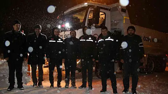 Elazığ İl Özel İdaresinden yoğun kar mesaisi