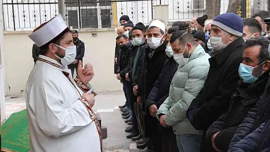 Elazığ'da ağabey ve kardeş 2 saat arayla hayatını kaybetti