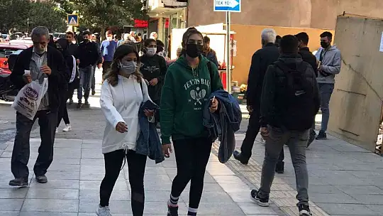 Elazığ'da aşılamada yükseliş, vaka sayılarında da düşüş sürüyor
