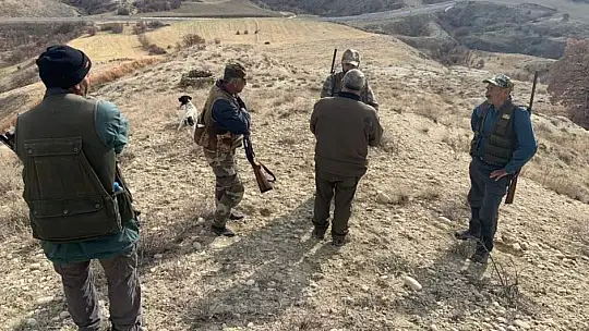 Elazığ'da avlanmada kullanılması yasak gümeler imha edildi
