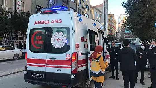 Elazığ'da bıçaklı kavga: 2 yaralı