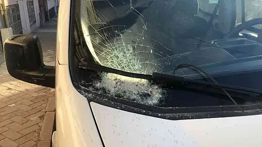 Elazığ'da bir kişi sokak ortasında pompalı tüfek ile husumetlisini yaraladı