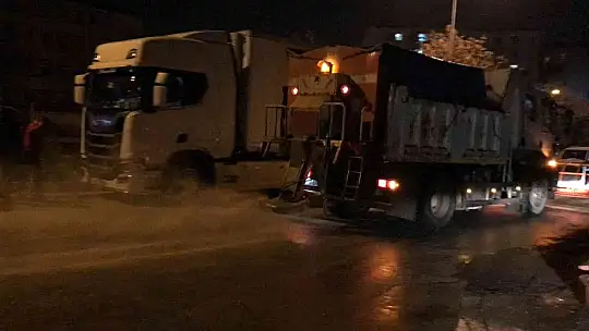 Elazığ'da buzlanma kazaları da beraberinde getirdi: 9 yaralı