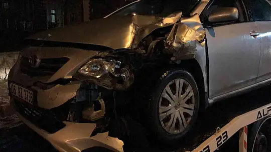 Elazığ'da buzlanma kazaları da beraberinde getirdi: 9 yaralı