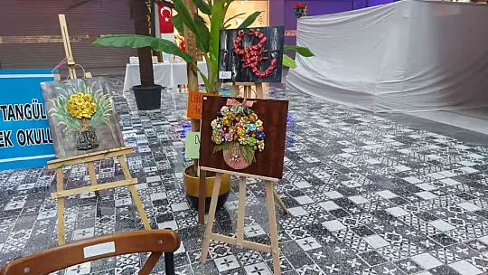 Elazığ'da engelli öğrencilerin yaptığı eserler sergilendi