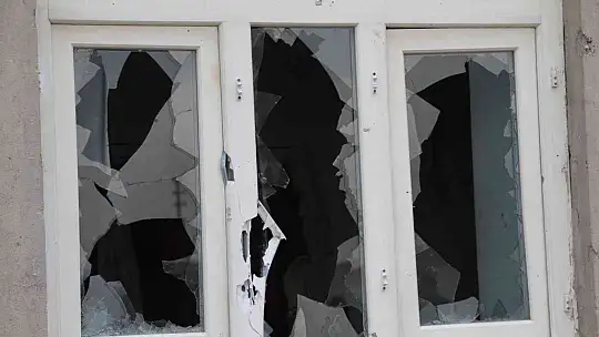 Elazığ'da iki aile arasında silahlı, kılıçlı, bijonlu kavga: 3 yaralı