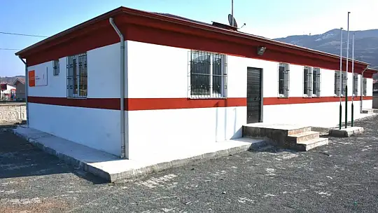 Elazığ'da ilçe sahaları yenileniyor