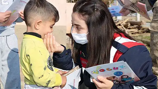 Elazığ'da jandarmadan 20 Kasım Dünya Çocuk Hakları Gününde anlamlı etkinlik