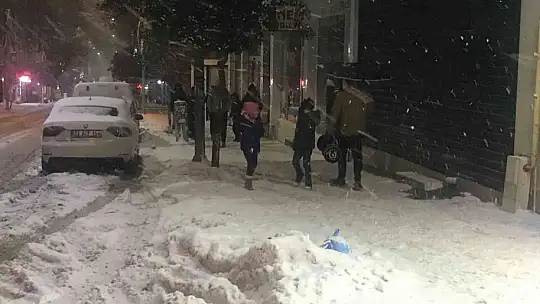 Elazığ'da kar etkisini tekrar gösterdi