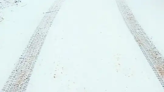 Elazığ İl Özel İdaresi karla mücadele çalışmalarını sürdürüyor