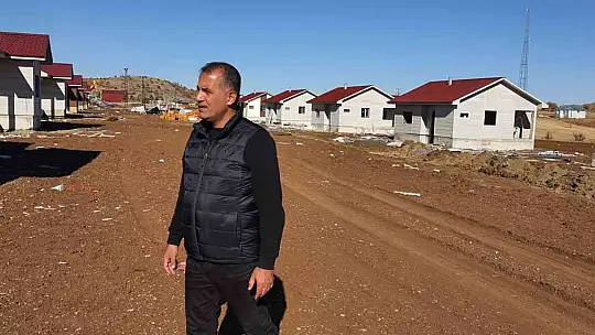 Elazığ'da köy konutlarının yapımı sürüyor