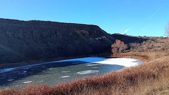 Elazığ'da Sülüklü Göl buz tuttu