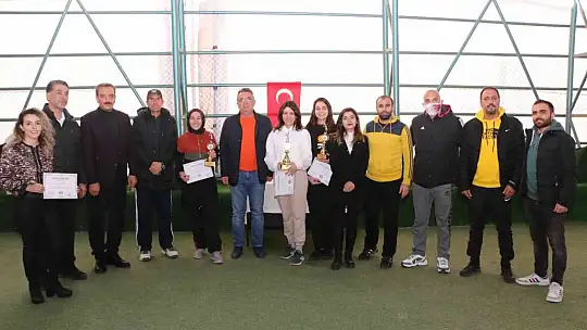 Elazığ'da tenis turnuvası sona erdi