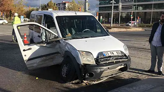 Elazığ'da trafik kazası: 3 yaralı