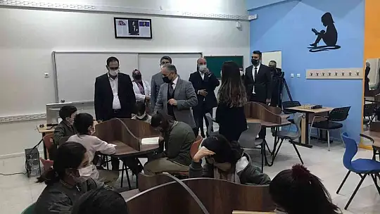 Elazığ'da yapımı tamamlanan kütüphanenin açılışı yapıldı