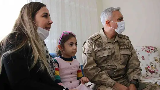 İl Jandarma Komutanı Albay Ali Yıldız, çağrıya kayıtsız kalmadı