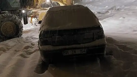 Elazığ'da kar seferberliği aralıksız sürüyor