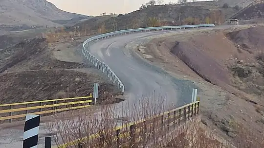 Elazığ İl Özel İdaresi ekipleri çalışmalarını sürdürüyor