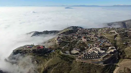 Elazığ sis denizinde kayboldu, eşsiz görüntüler oluştu
