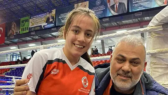 Elazığlı kick boksçular Ordu'da 10 madalya aldı