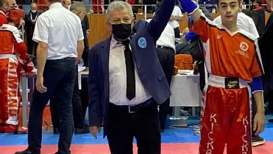 Elazığlı kick boksçular Ordu'da 10 madalya aldı