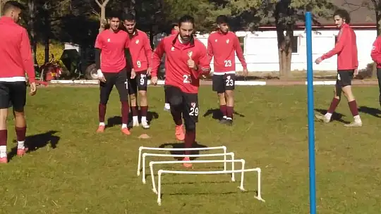 Elazığspor'da 3 futbolcu sarı kart sınırında