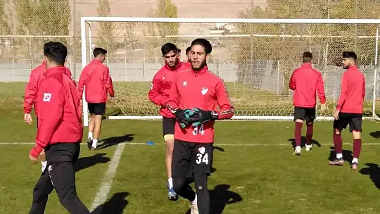 Elazığspor tam kadro çalıştı