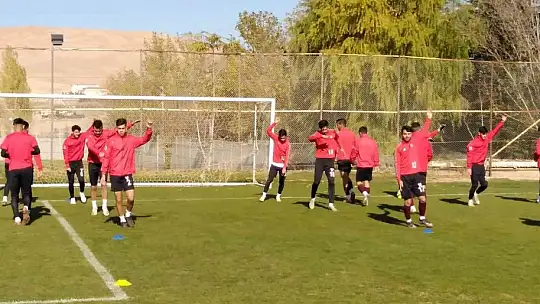 Elazığspor tam kadro çalıştı