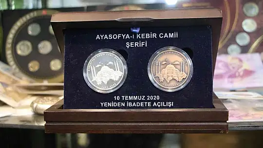 Emekli askerin hayran bırakan antika koleksiyonu