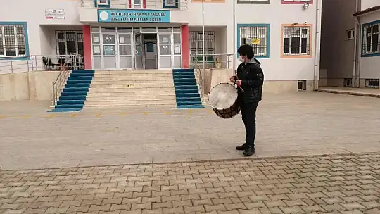 Engeli engel olmadı, çocukluk hayalini gerçeğe dönüştürdü