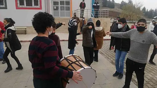 Engeli engel olmadı, çocukluk hayalini gerçeğe dönüştürdü