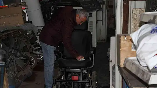 Engelli babası, yaptığı tasarımlarla engellilerin hayatlarını kolaylaştırdı