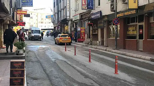 Garsonlarla tartıştı, silahlanıp mekana geri geldi, yanlışlıkla arkadaşını öldürdü