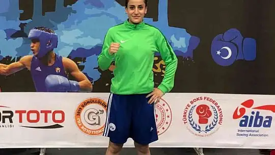 Gizem Özer'e milli davet