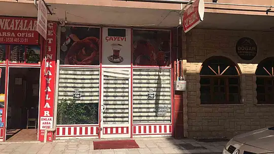 Husumetlisini çay ocağında silahla vurarak öldürdü