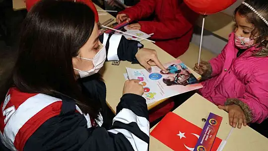 Jandarma ekipleri öğrencilerle bir araya geldi
