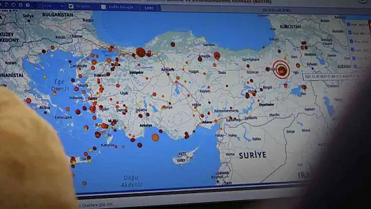 Jeoloji uzmanı Prof. Dr. Aksoy, 'Bu faya dikkat' diyerek uyardı