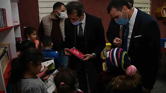 Konteyner kentteki çocuklar için yapılan kütüphane hizmete açıldı