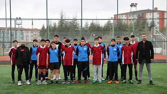 Koruma altındaki çocuklar dostluk maçında hünerlerini sergiledi