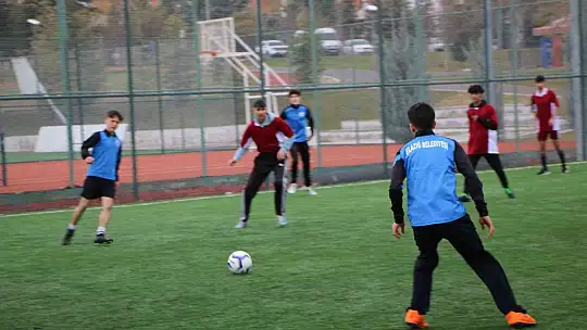 Koruma altındaki çocuklar dostluk maçında hünerlerini sergiledi