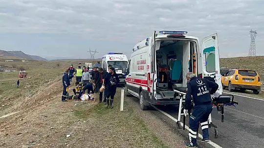 Şarampole yuvarlanan otomobil hurdaya döndü: 2 yaralı