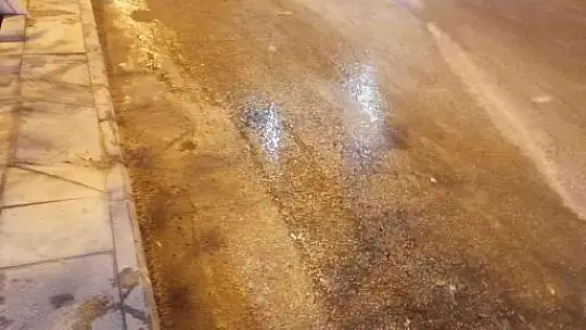 Seyir halindeki otomobil yandı