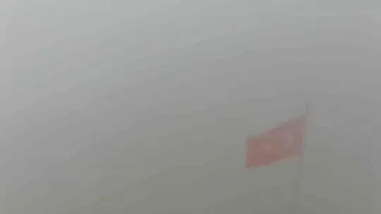 Sıcaklıkların düştüğü Elazığ'ı sis teslim aldı