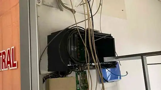 Suçüstü yapılan kablo hırsızı gözaltına alındı