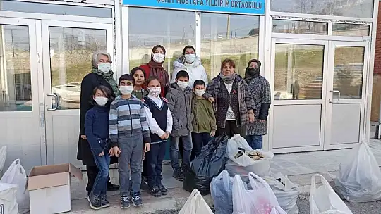 TKKD'den ihtiyaç sahibi öğrencilere giysi ve kırtasiye yardımı
