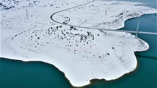 Türkiye'nin en yaşlı ilçesi Ağın'da kar manzarası